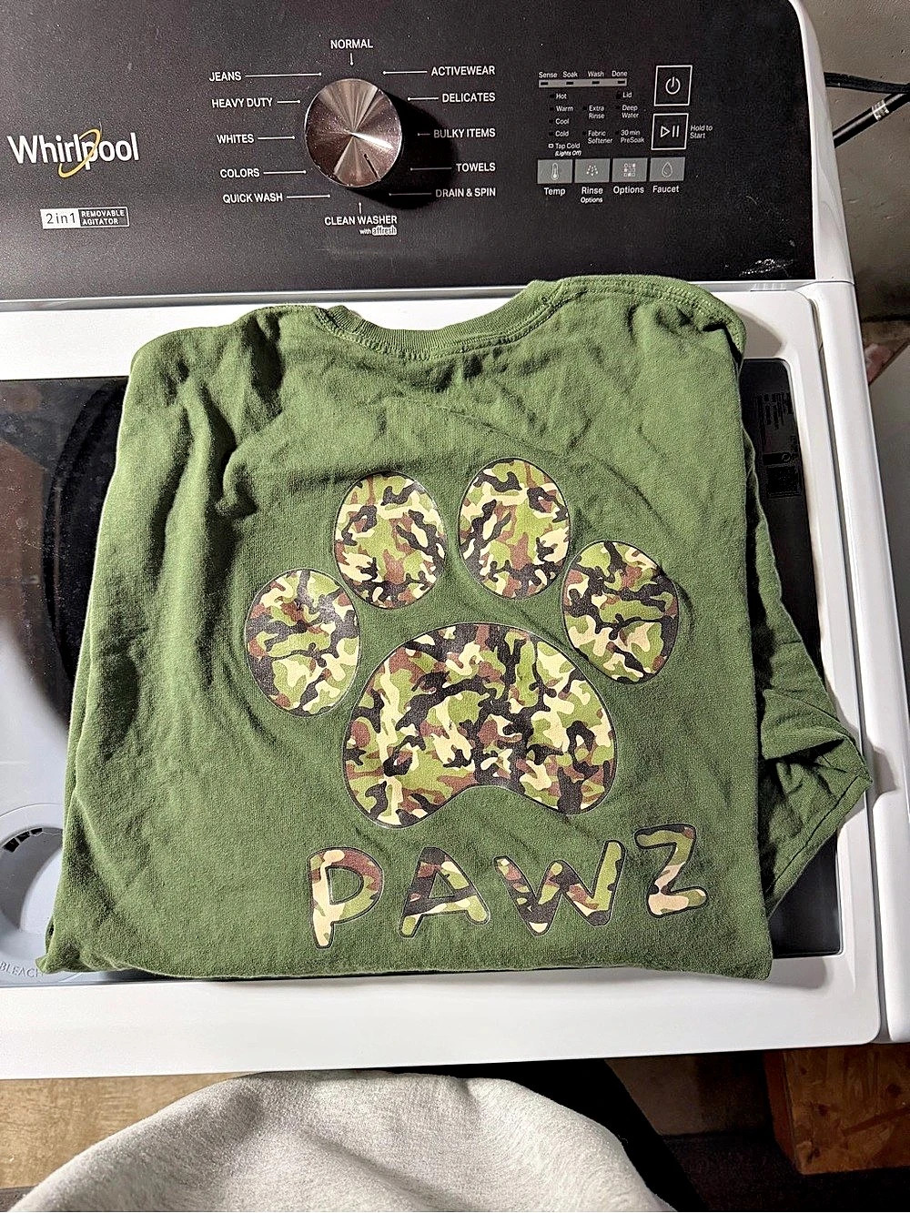 Pawz Camo Paw Print Tee in Green